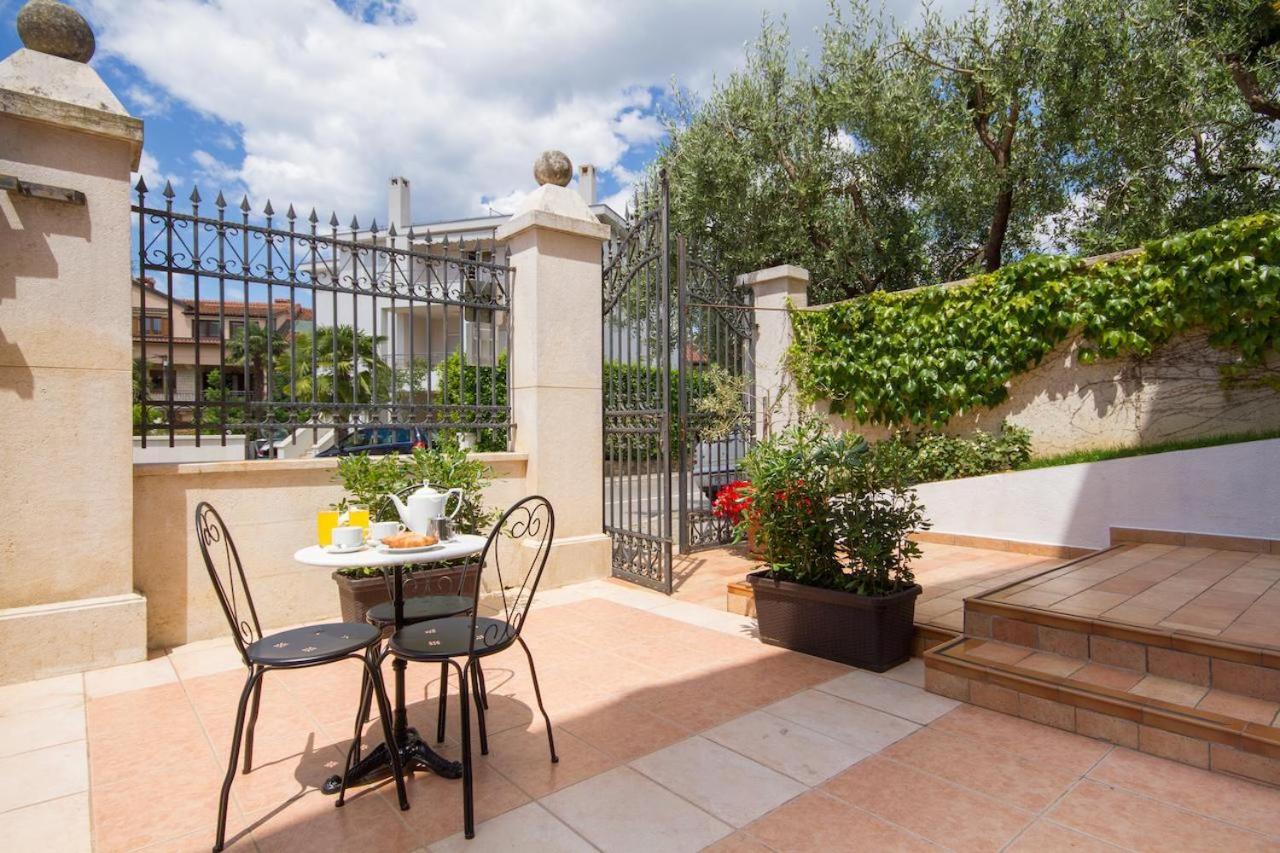 Villa Sveta Eufemija Bed End Breakfast I 로비니 외부 사진