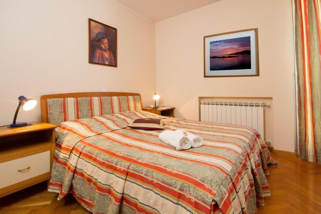 Villa Sveta Eufemija Bed End Breakfast I 로비니 외부 사진