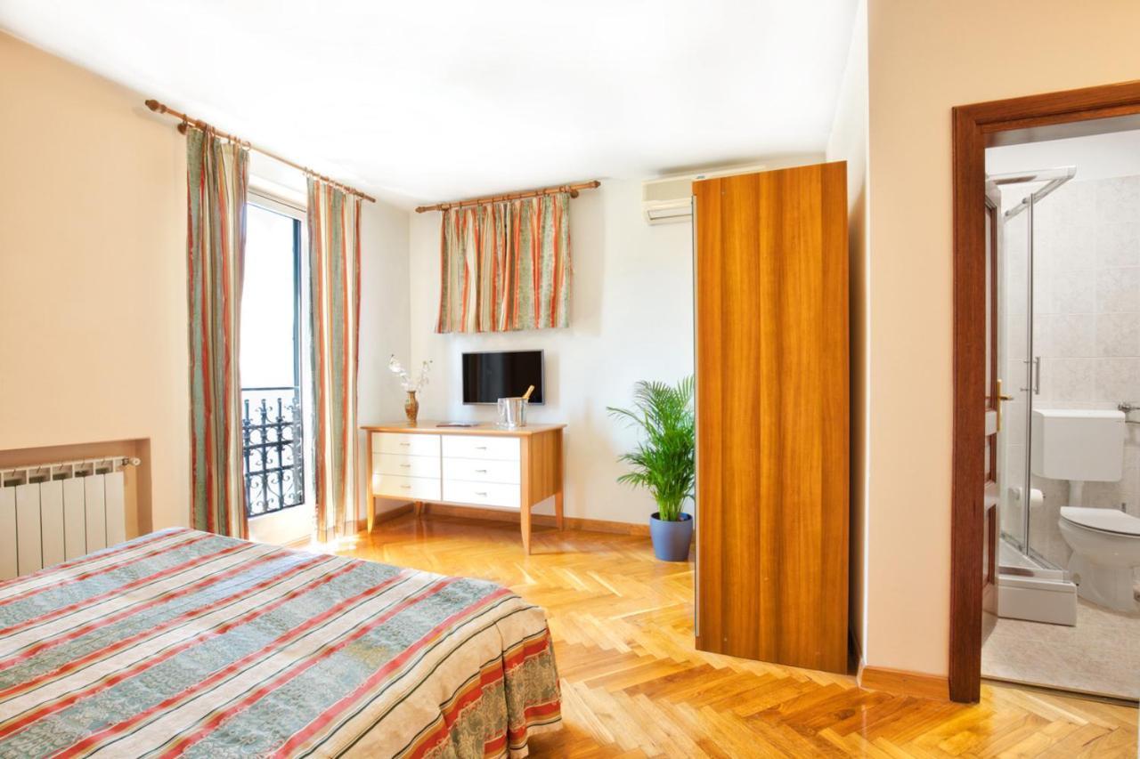 Villa Sveta Eufemija Bed End Breakfast I 로비니 외부 사진